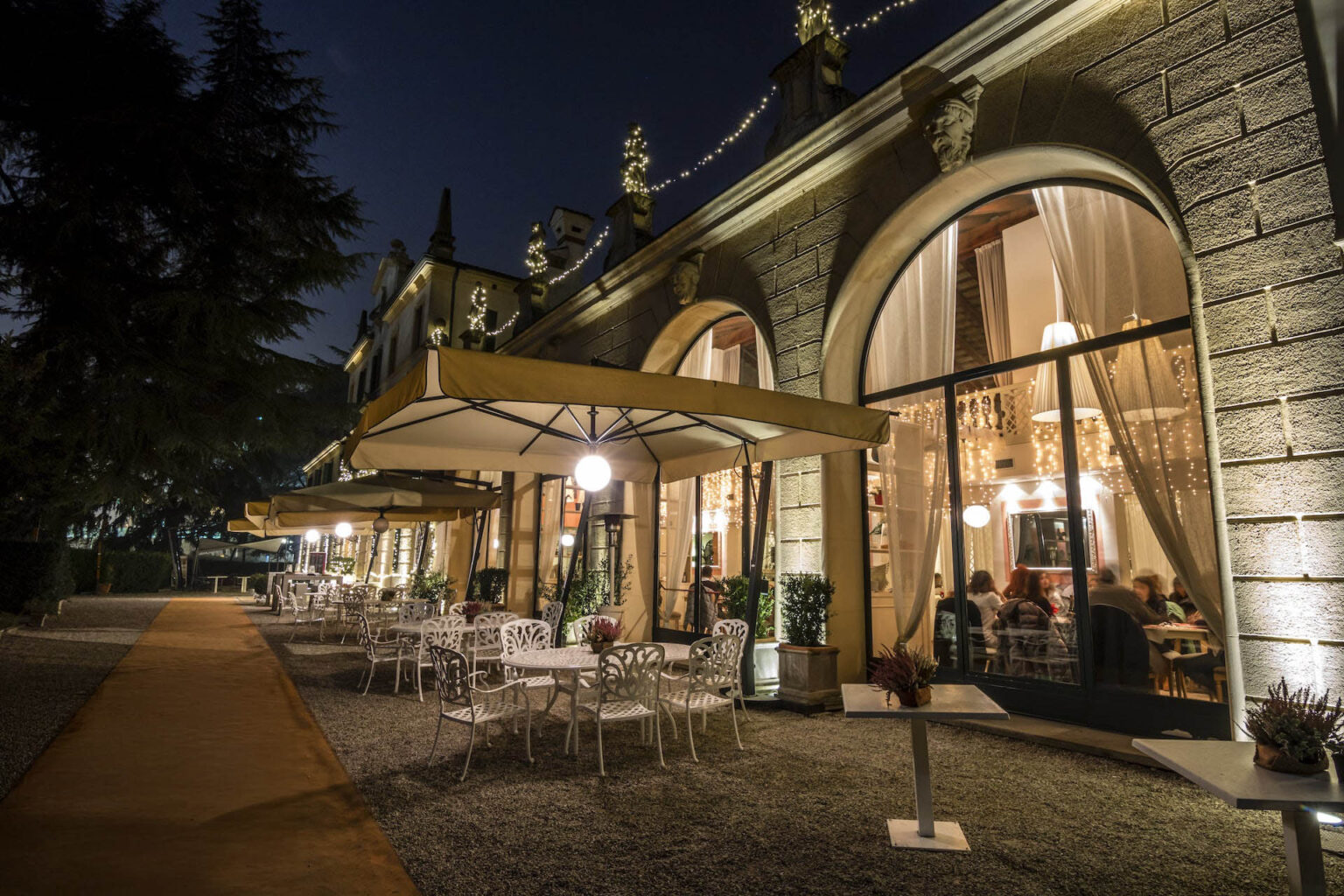 Foto della galleria della Villa.